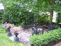 North Bed Seating Area